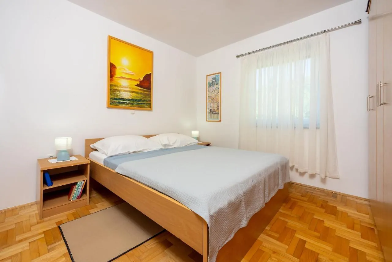 Apartments Petak Dramalj